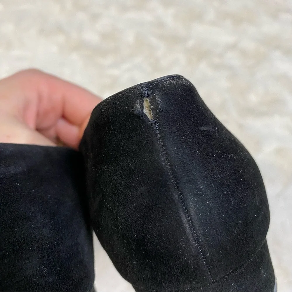 Escada Vero Cuoio Black Pointed Toe Crystal Rhinestone Velvet‎ Flats Size 39.5
